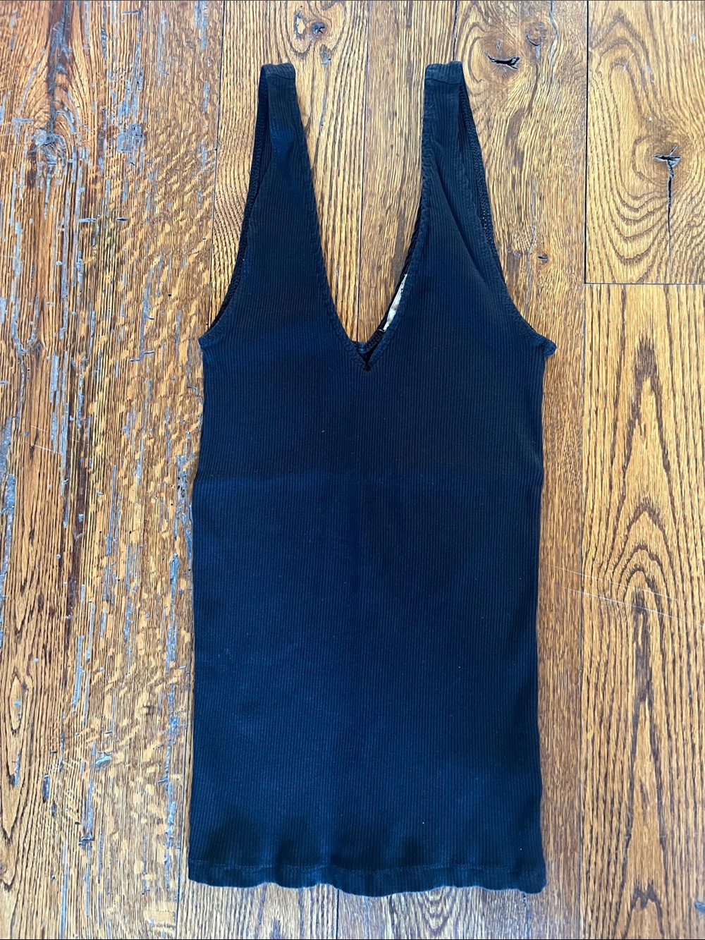 Express One Eleven Collection Black Ribbed V-Neck Tank Top | Size Small